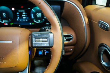 https://vehicle-cdn.autoleague.cloud/26416_620261984_14.jpg