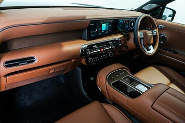 https://vehicle-cdn.autoleague.cloud/26416_620261984_20.jpg