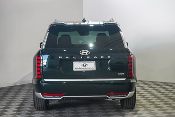 https://vehicle-cdn.autoleague.cloud/26416_620261984_6.jpg