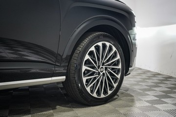 https://vehicle-cdn.autoleague.cloud/26416_620261989_5.jpg