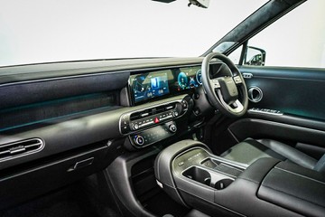 https://vehicle-cdn.autoleague.cloud/26416_620262111_15.jpg