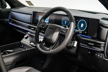 https://vehicle-cdn.autoleague.cloud/26416_620262123_20.jpg