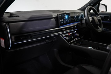 https://vehicle-cdn.autoleague.cloud/26416_620262123_28.jpg