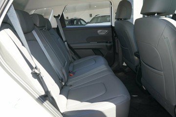 https://vehicle-cdn.autoleague.cloud/26416_620262840_5.jpg