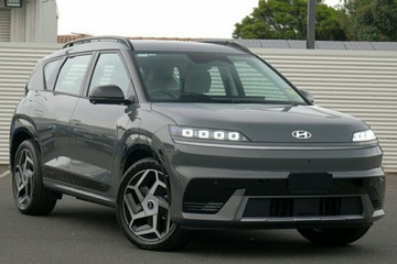 https://vehicle-cdn.autoleague.cloud/26416_620262880_1.jpg