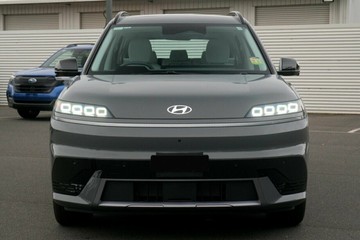 https://vehicle-cdn.autoleague.cloud/26416_620262880_6.jpg