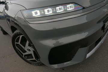 https://vehicle-cdn.autoleague.cloud/26416_620262880_9.jpg