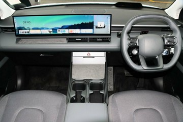 https://vehicle-cdn.autoleague.cloud/26416_620262906_4.jpg