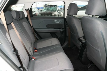 https://vehicle-cdn.autoleague.cloud/26416_620262906_5.jpg