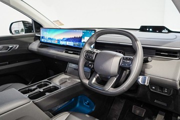 https://vehicle-cdn.autoleague.cloud/26416_620262911_11.jpg