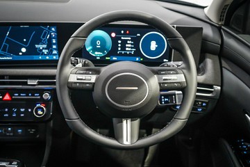 https://vehicle-cdn.autoleague.cloud/26416_620263132_15.jpg