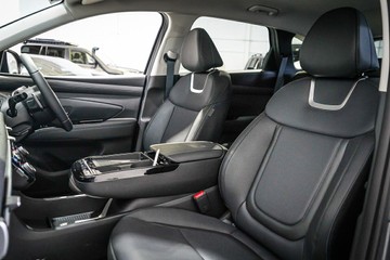 https://vehicle-cdn.autoleague.cloud/26416_620263132_21.jpg