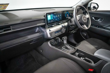 https://vehicle-cdn.autoleague.cloud/26416_620263294_11.jpg