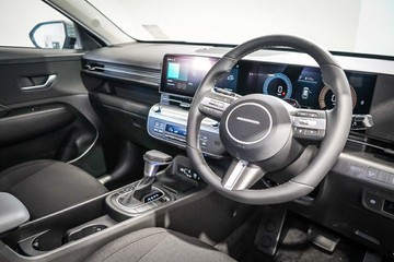 https://vehicle-cdn.autoleague.cloud/26416_620263294_13.jpg