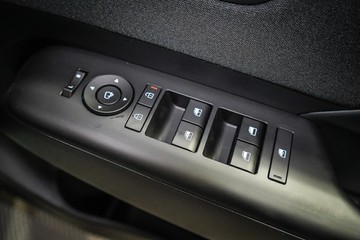 https://vehicle-cdn.autoleague.cloud/26416_620263294_21.jpg