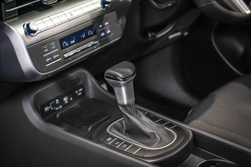https://vehicle-cdn.autoleague.cloud/26416_620263294_30.jpg
