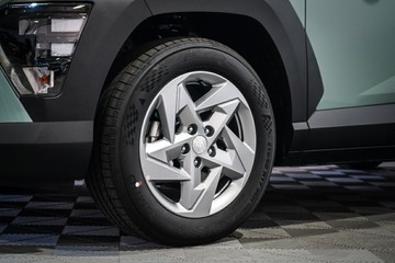 https://vehicle-cdn.autoleague.cloud/26416_620263294_5.jpg