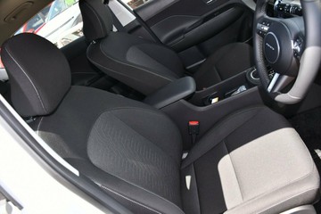 https://vehicle-cdn.autoleague.cloud/26416_620263298_9.jpg