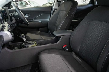 https://vehicle-cdn.autoleague.cloud/26416_620263299_25.jpg