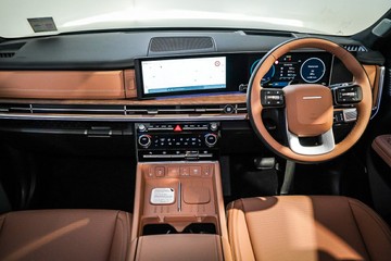 https://vehicle-cdn.autoleague.cloud/26416_620263340_17.jpg