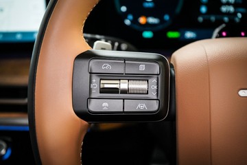 https://vehicle-cdn.autoleague.cloud/26416_620263340_26.jpg