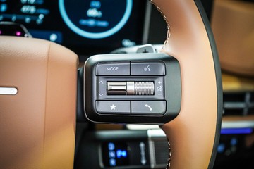 https://vehicle-cdn.autoleague.cloud/26416_620263340_27.jpg