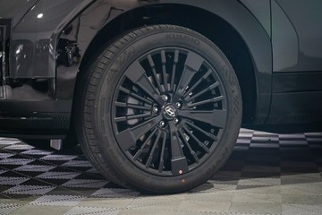 https://vehicle-cdn.autoleague.cloud/26416_620263340_5.jpg