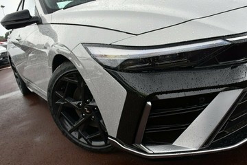 https://vehicle-cdn.autoleague.cloud/26416_620263357_2.jpg