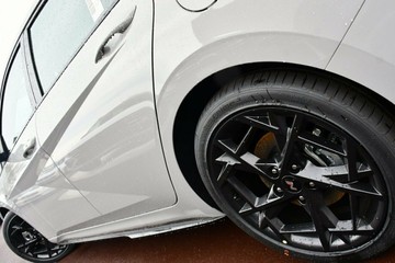 https://vehicle-cdn.autoleague.cloud/26416_620263357_4.jpg