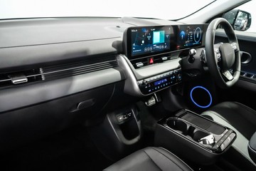 https://vehicle-cdn.autoleague.cloud/26416_620263371_10.jpg