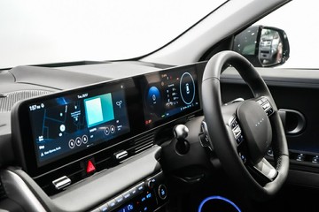 https://vehicle-cdn.autoleague.cloud/26416_620263371_19.jpg