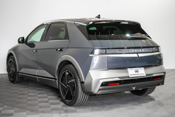 https://vehicle-cdn.autoleague.cloud/26416_620263371_5.jpg