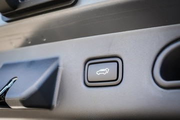 https://vehicle-cdn.autoleague.cloud/26416_620263660_10.jpg