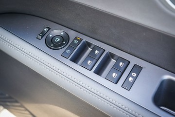 https://vehicle-cdn.autoleague.cloud/26416_620263660_12.jpg