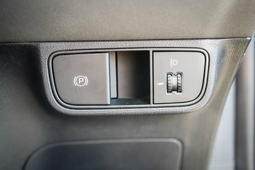 https://vehicle-cdn.autoleague.cloud/26416_620263660_14.jpg