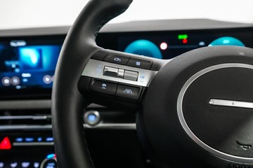 https://vehicle-cdn.autoleague.cloud/26416_620263698_13.jpg