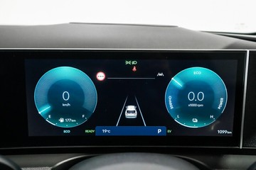 https://vehicle-cdn.autoleague.cloud/26416_620263698_14.jpg
