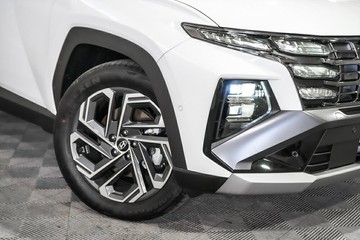 https://vehicle-cdn.autoleague.cloud/26416_620263698_2.jpg