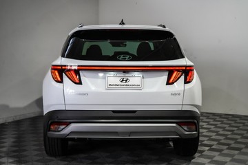 https://vehicle-cdn.autoleague.cloud/26416_620263698_7.jpg