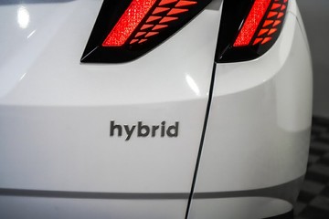 https://vehicle-cdn.autoleague.cloud/26416_620263698_8.jpg
