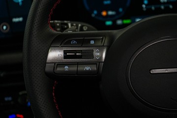https://vehicle-cdn.autoleague.cloud/26416_620263743_18.jpg