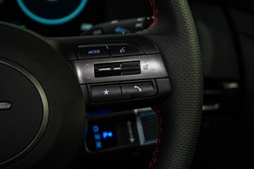 https://vehicle-cdn.autoleague.cloud/26416_620263743_19.jpg