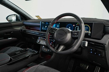 https://vehicle-cdn.autoleague.cloud/26416_620263743_22.jpg