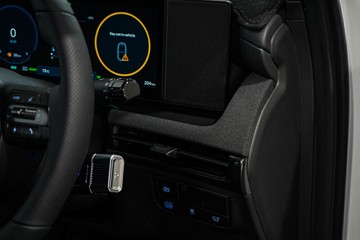 https://vehicle-cdn.autoleague.cloud/26416_620263743_23.jpg