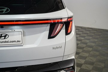https://vehicle-cdn.autoleague.cloud/26416_620263743_3.jpg