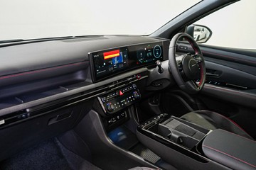 https://vehicle-cdn.autoleague.cloud/26416_620263744_12.jpg