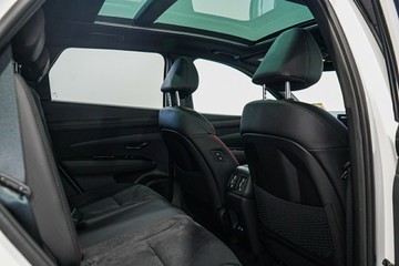 https://vehicle-cdn.autoleague.cloud/26416_620263744_22.jpg