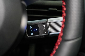 https://vehicle-cdn.autoleague.cloud/26416_620263744_25.jpg