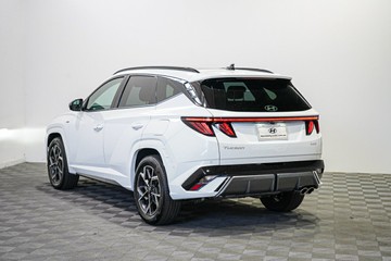 https://vehicle-cdn.autoleague.cloud/26416_620263744_5.jpg