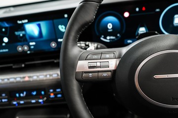 https://vehicle-cdn.autoleague.cloud/26416_620263814_13.jpg